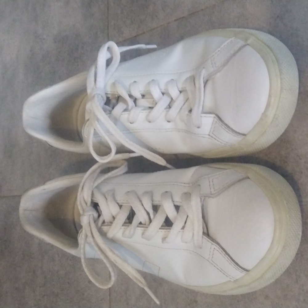 VEJA  Shoes - Picture 3 of 12